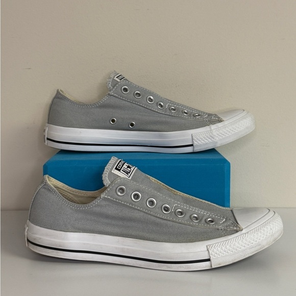 Converse: Mens or Women's Gray Slip-On Sneakers, Size M8.5 / W10.5 - Picture 2 of 8